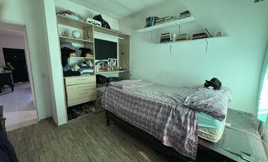 OPORTUNIDAD!!!!!VENTA-COMPLEJO DE 6 DEPTOS-EXCELENTE UBICACION