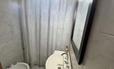 OPORTUNIDAD!!!!!VENTA-COMPLEJO DE 6 DEPTOS-EXCELENTE UBICACION