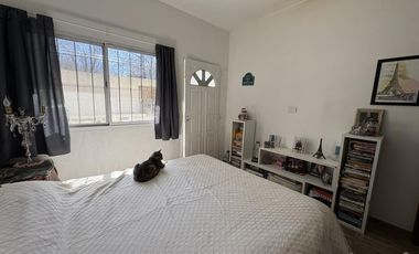 OPORTUNIDAD!!!!!VENTA-COMPLEJO DE 6 DEPTOS-EXCELENTE UBICACION