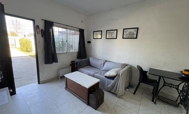 OPORTUNIDAD!!!!!VENTA-COMPLEJO DE 6 DEPTOS-EXCELENTE UBICACION