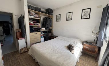 OPORTUNIDAD!!!!!VENTA-COMPLEJO DE 6 DEPTOS-EXCELENTE UBICACION