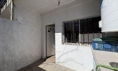 OPORTUNIDAD!!!!!VENTA-COMPLEJO DE 6 DEPTOS-EXCELENTE UBICACION