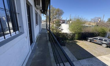 OPORTUNIDAD!!!!!VENTA-COMPLEJO DE 6 DEPTOS-EXCELENTE UBICACION