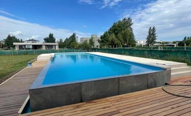 Casa en venta - 3 Dormitorios 5 Baños - Cocheras - 1500Mts2 - Canning