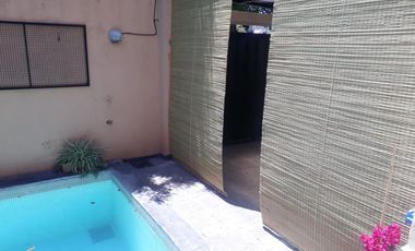 Casa en venta - 3 Dormitorios 2 Baños - Cochera - 180Mts2 - Hurlingham