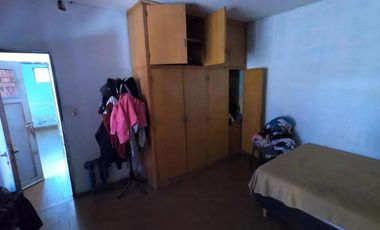 Casa en venta - 3 Dormitorios 2 Baños - 300Mts2 - Rafael Castillo