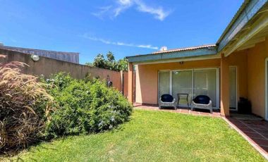 PH en venta - 2 Dormitorios 2 Baños - 400Mts2 - Tolosa