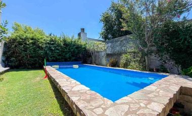 PH en venta - 2 Dormitorios 2 Baños - 400Mts2 - Tolosa