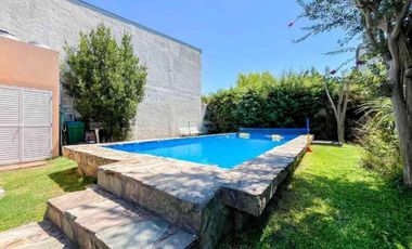 PH en venta - 2 Dormitorios 2 Baños - 400Mts2 - Tolosa