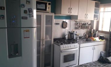 BERUTTI 200 - 2 CASAS - LOTE 220 MTS - V MARTELLI - VENDE