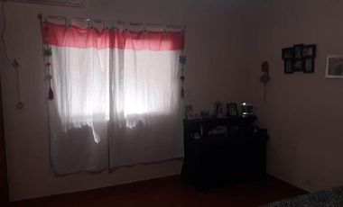 BERUTTI 200 - 2 CASAS - LOTE 220 MTS - V MARTELLI - VENDE