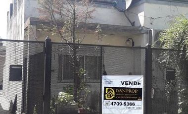 BERUTTI 200 - 2 CASAS - LOTE 220 MTS - V MARTELLI - VENDE