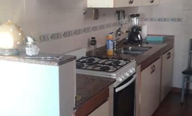 BERUTTI 200 - 2 CASAS - LOTE 220 MTS - V MARTELLI - VENDE
