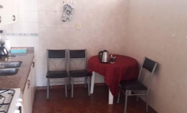 BERUTTI 200 - 2 CASAS - LOTE 220 MTS - V MARTELLI - VENDE