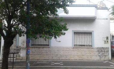 PH en venta - 2 Ufs - 382Mts2 - Lanús Oeste