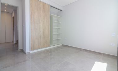 Departamento 4 ambientes- VENTA, San Martin(Ctro)