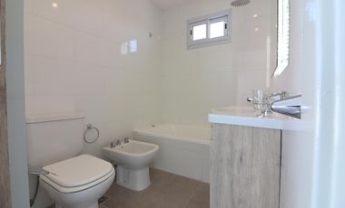 Departamento 4 ambientes- VENTA, San Martin(Ctro)