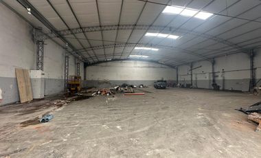 Galpón - Depósito  750 m2.  en Barracas   - ALQUILER