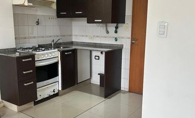 DEPARTAMENTO MONO AMBIENTE  EN ALQUILER -CASTELAR SUR