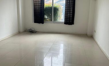 DEPARTAMENTO MONO AMBIENTE  EN ALQUILER -CASTELAR SUR