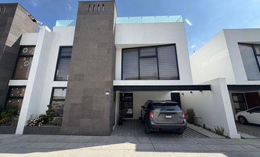 CASA EN VENTA A 5 MIN DE METEPEC