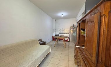 Venta.Departamento. 3 ambientes. Balcón. Villa Dominico. Wilde.