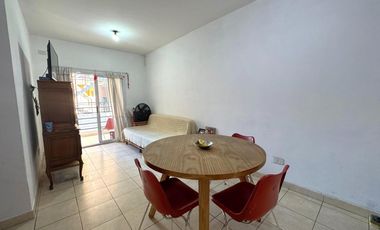 Venta.Departamento. 3 ambientes. Balcón. Villa Dominico. Wilde.