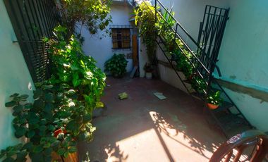 Casa en venta - 3 Dormitorios 1 Baño - 223Mts2 - Gerlí