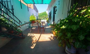 Casa en venta - 3 Dormitorios 1 Baño - 223Mts2 - Gerlí