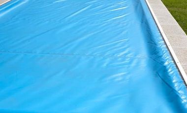 VENTA EXCELENTE CABAÑA TIPO CHALET 3 AMB . CASI NUEVA- PISCINA-EQUIPADA-A MTS CENTRO COMERCIAL SIERRA DE LOS PADRES- ASFALTO-