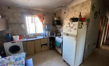 Casa en venta - 4 Dormitorios 2 Baños - Mar del Tuyú