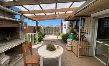 Casa en venta - 4 Dormitorios 2 Baños - Mar del Tuyú
