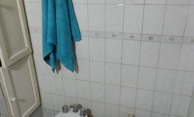 Casa en venta - 2 Dormitorios 1 Baño -  Cochera - 320Mts2 - Carmen de Areco