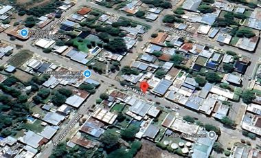 Casa en venta - 2 Dormitorios 1 Baño -  Cochera - 320Mts2 - Carmen de Areco