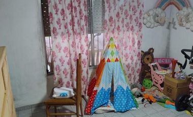 Casa en venta - 2 Dormitorios 1 Baño -  Cochera - 320Mts2 - Carmen de Areco