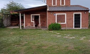 Casa en venta - 2 Dormitorios 1 Baño - Corrientes