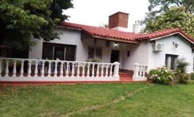 Casa en venta - 4 Dormitorios 2 Baños - Cochera - 2.038Mts2 - Tortuguitas