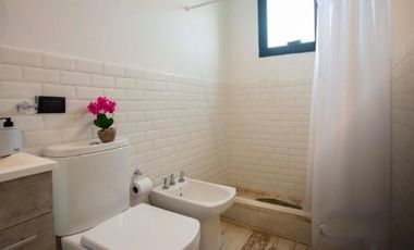 Casa en venta - 3 Dormitorios 2 Baños - Villa Gesell