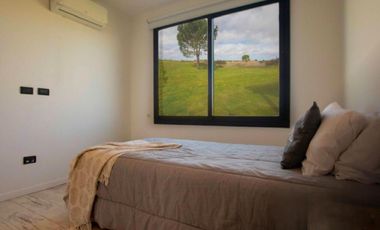 Casa en venta - 3 Dormitorios 2 Baños - Villa Gesell
