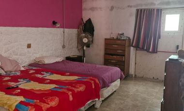 Casa en venta - 3 Dormitorios 2 Baños - 410Mts2 - Mar del Plata