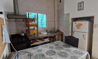 Casa en venta - 3 Dormitorios 2 Baños - 410Mts2 - Mar del Plata