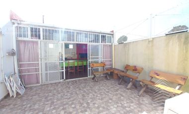 Hostería ubicada en el corazón de San Bernardo, Santa Maria de Oro  735