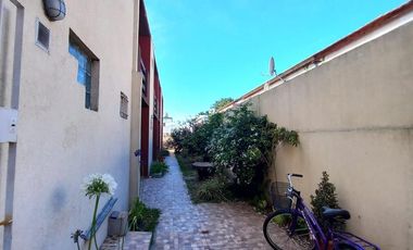 Hostería ubicada en el corazón de San Bernardo, Santa Maria de Oro  735