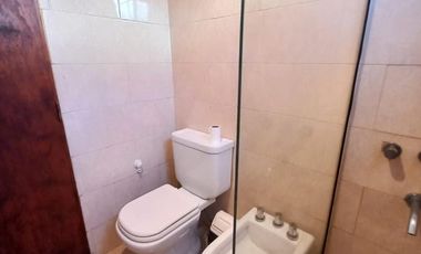 Hostería ubicada en el corazón de San Bernardo, Santa Maria de Oro  735