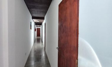 Hostería ubicada en el corazón de San Bernardo, Santa Maria de Oro  735