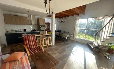 VENTA CHALET 3 AMBIENTES EN SIERRA DE LOS PADRES CON PARQUE Y PISCINA - GAS NATURAL