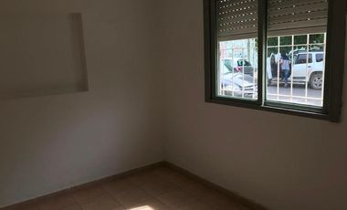 Venta Lote en Esquina - Galpón 160 m2   2 Dptos - B° Don Bosco III -  Neuquén Capital