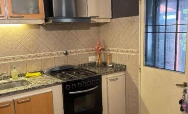 PH en venta - 3 Dormitorios 1 Baño - Hurlingham