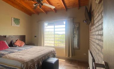 Casa en venta - 3 Dormitorios 3 Baños - Cabañas - 550Mts2 - El Trapiche