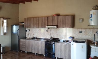 Casa en venta - 3 Dormitorios 3 Baños - Cabañas - 550Mts2 - El Trapiche